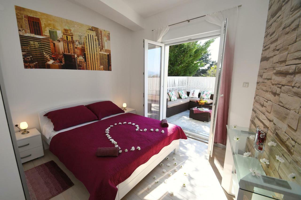 Apartment Libra With Sea View Opatija Buitenkant foto