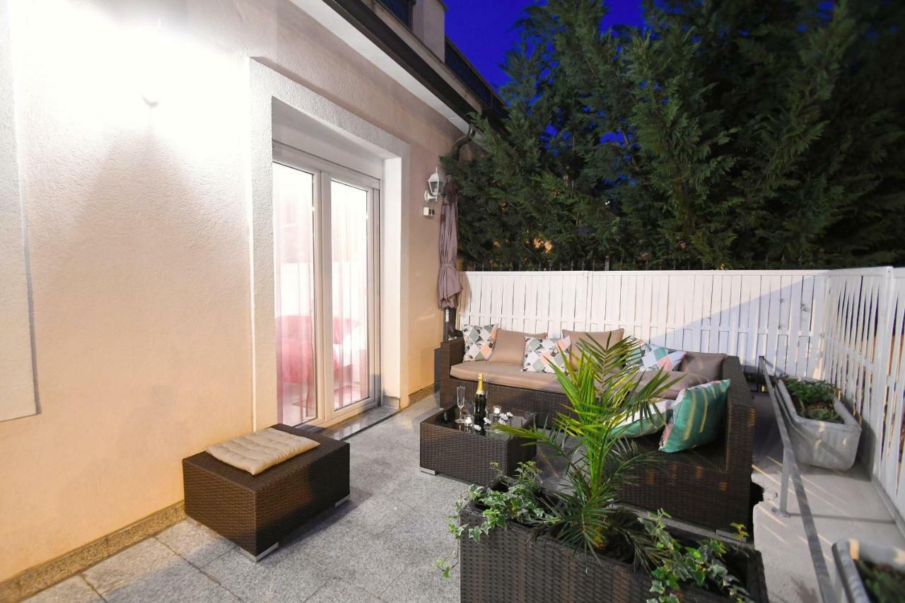 Apartment Libra With Sea View Opatija Buitenkant foto
