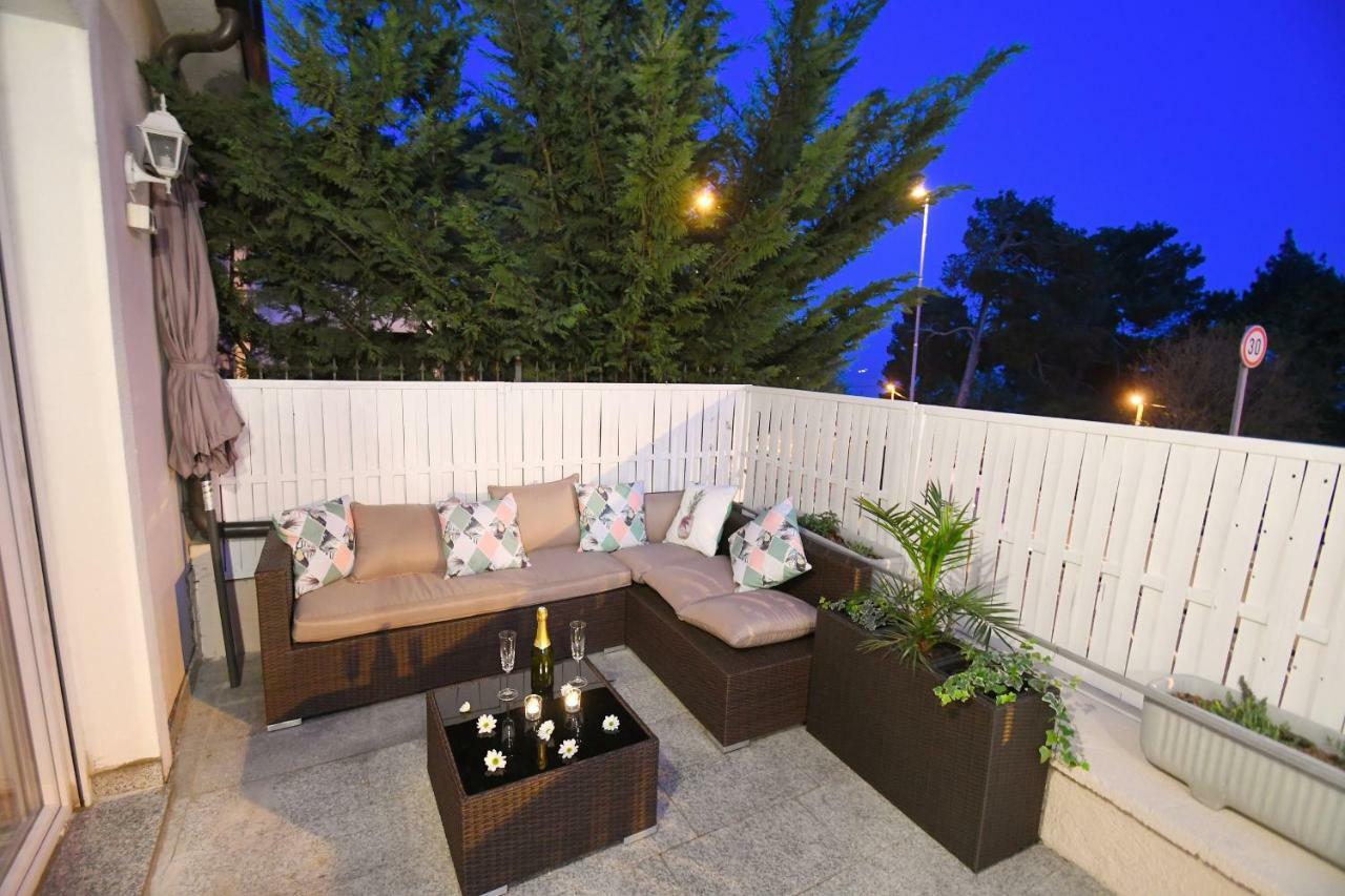 Apartment Libra With Sea View Opatija Buitenkant foto