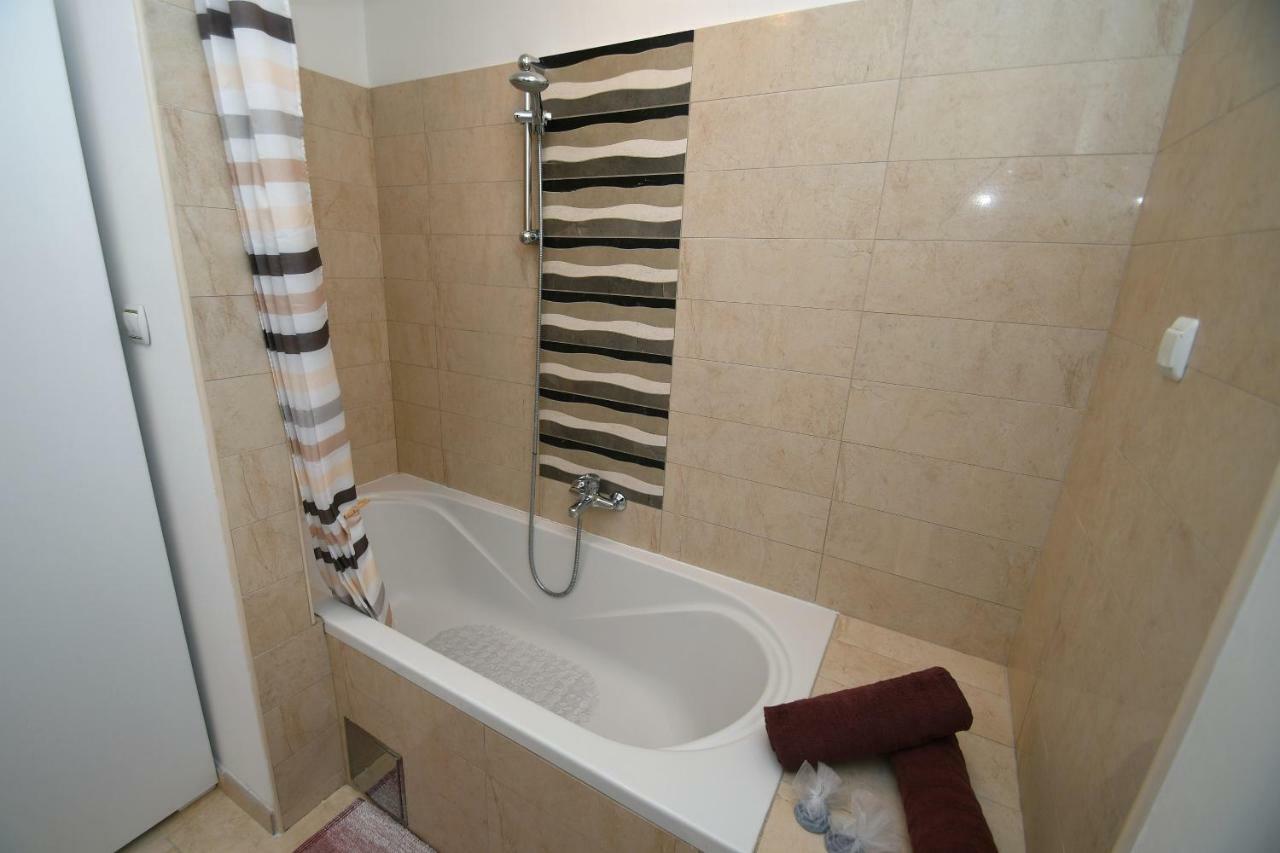 Apartment Libra With Sea View Opatija Buitenkant foto