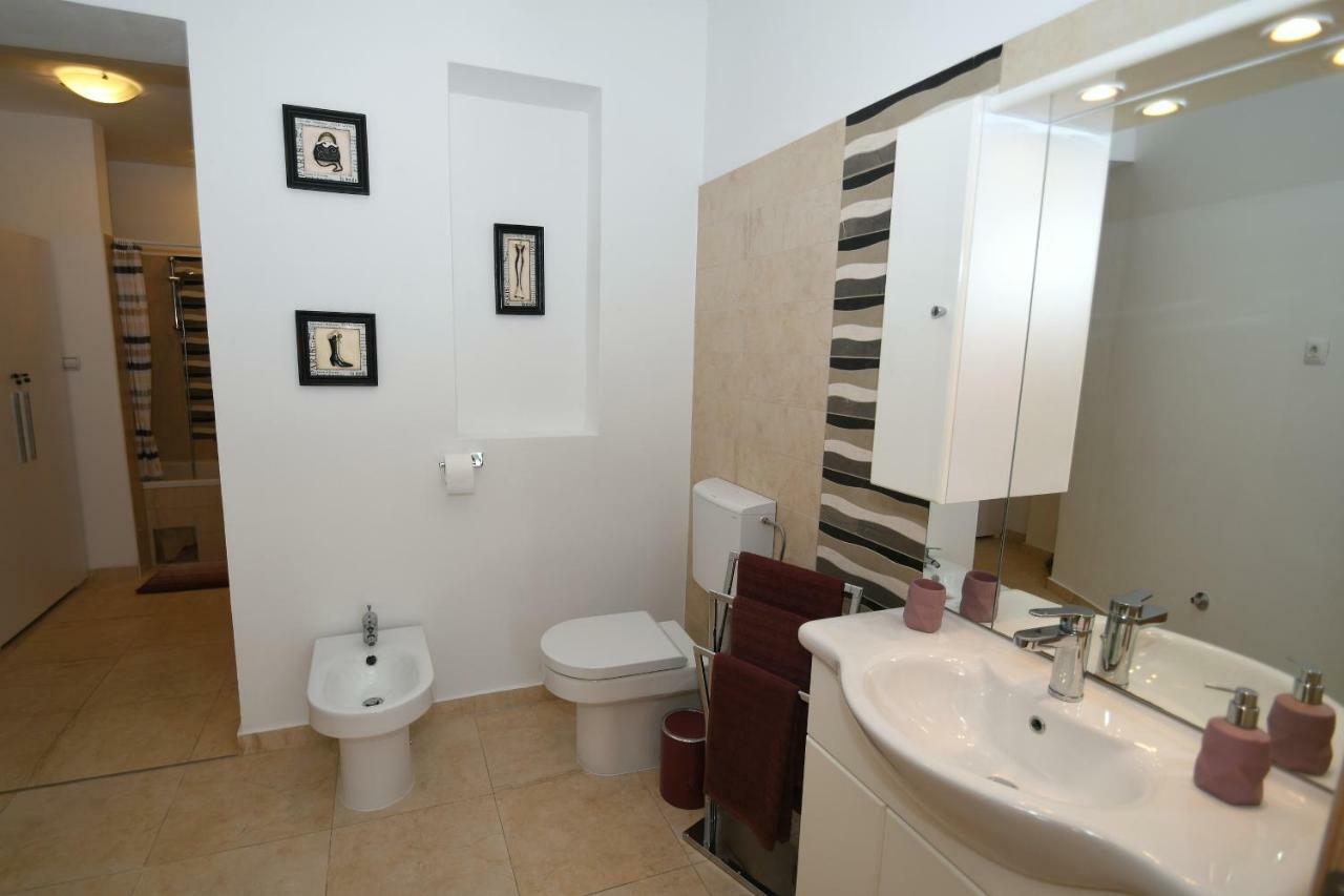 Apartment Libra With Sea View Opatija Buitenkant foto