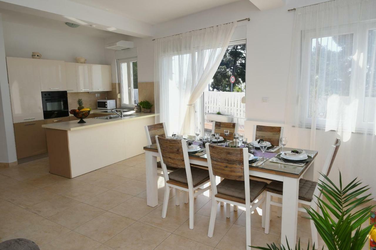 Apartment Libra With Sea View Opatija Buitenkant foto